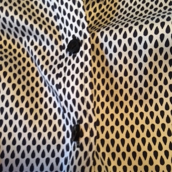 Lot of 2 dress button downs for women Banana Republic/Kennith Cole - Picture 6 of 12